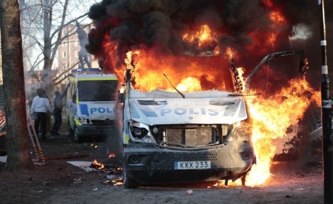 حرق القرآن السويد