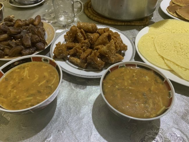 قصة “الحريرة” المغربية.. حساء استثنائي ظهر أول مرة قبل الميلاد ويتربع على عرش الموائد الرمضانية