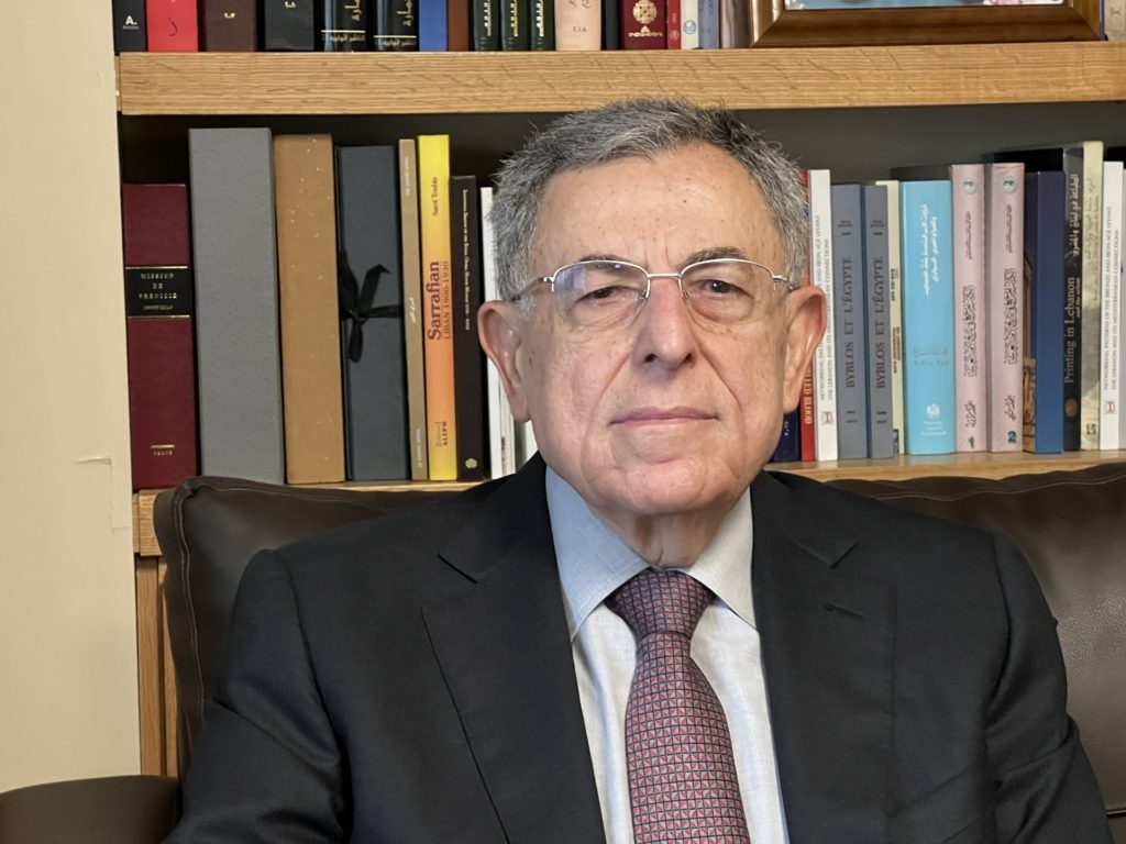 رئيس وزراء لبنان الأسبق فؤاد السنيورة - خاص عربي بوست