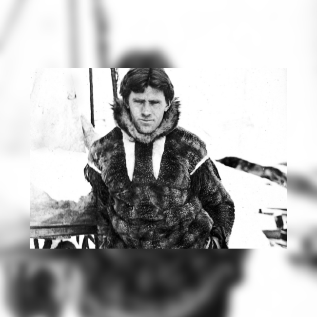 تناول طعام الكلاب! المستكشف الدانماركي الذي نجا من شتاءين قارسَين في القطب الشمالي