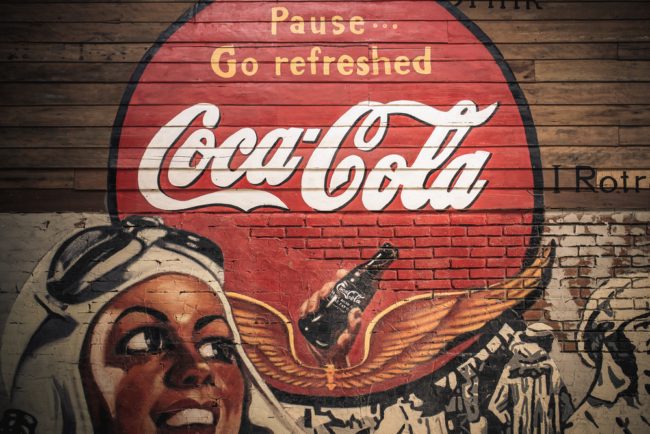 أُطلق في القرن الـ19 على أنه دواء! هل احتوى مشروب الـ”كوكا كولا” على الكوكايين فعلاً؟