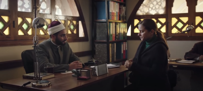 مشهد من مسلسل "فاتن أمل حربي"/ يوتيوب