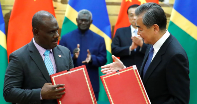 سر هلع الغرب من اتفاق صيني مقترح مع دول صغيرة بالمحيط الهادئ، وما أهمية هذه البلدان لبكين وأمريكا؟