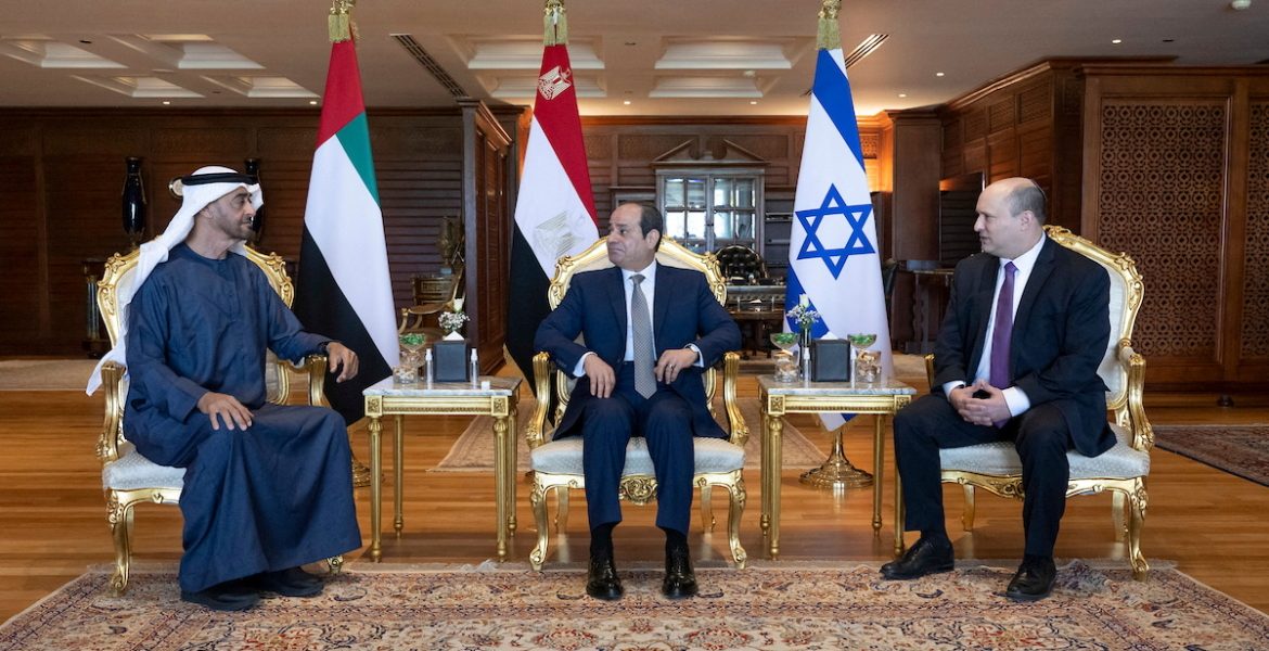 محمد بن زايد بينيت السيسي