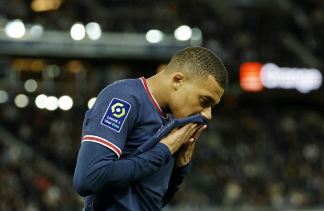 بند في عرض ريال مدريد يستفز مبابي.. صحيفة تكشف موعد إعلان قراره النهائي