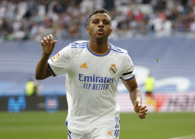 شرطة إسبانيا تفك لغز سرقة منازل نجوم “الليغا”.. أبرزهم نجم ريال مدريد “رودريغو” و”فالكاو” 