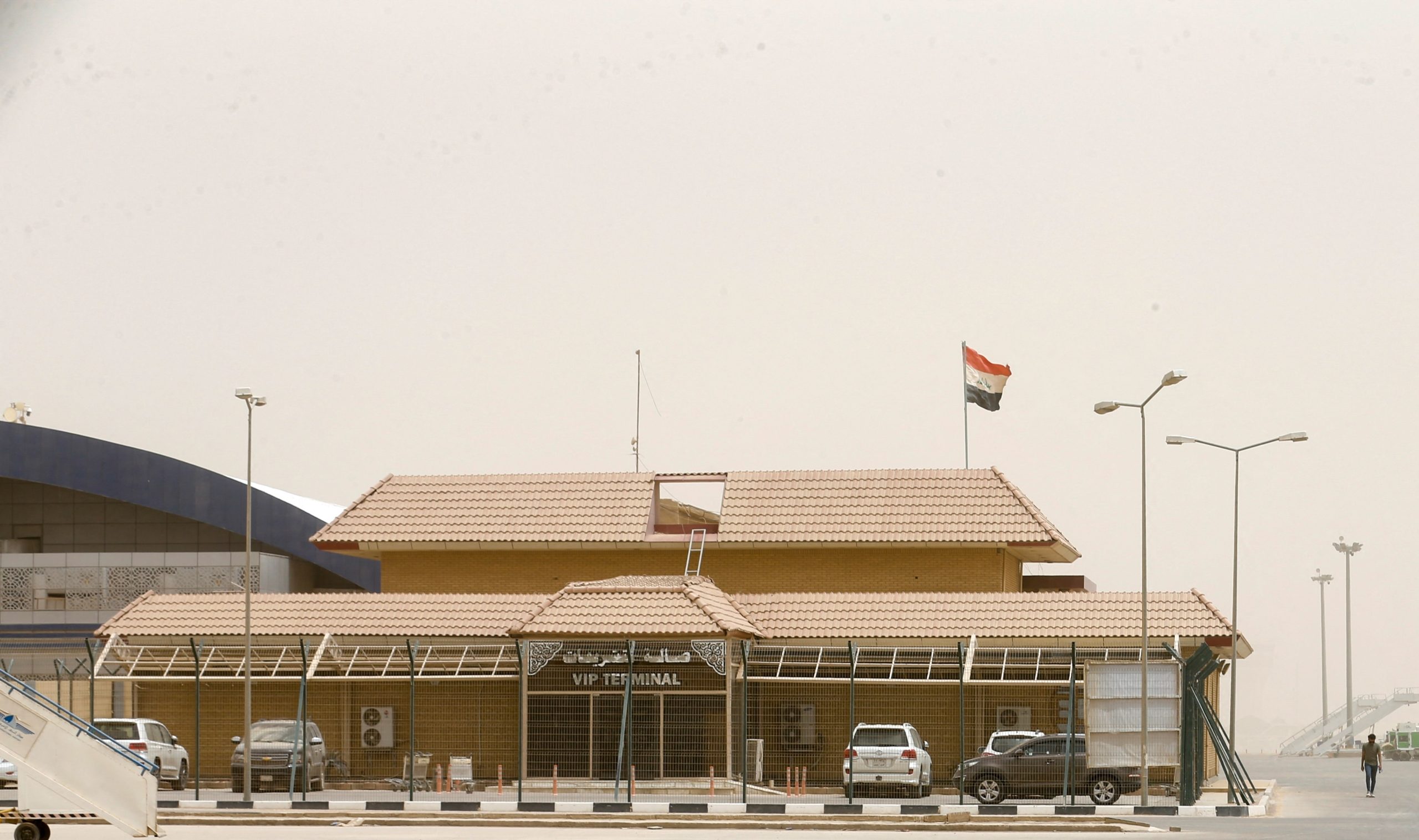 طفل يحيّر الأمن في مطار بالعراق! تخطّى 7 نقاط تفتيش ووصل لطائرة متوجهة إلى إيران