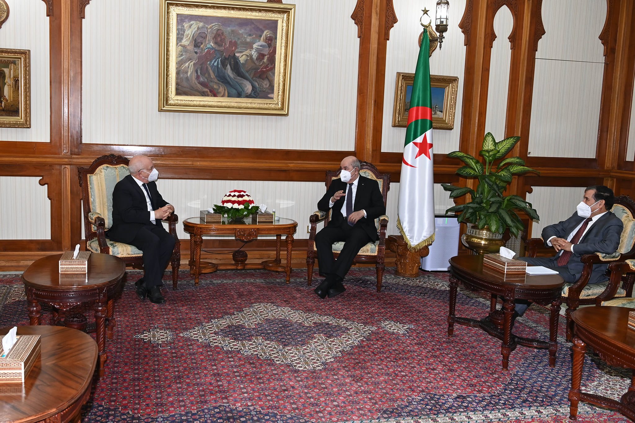 حكومة توافقية في الجزائر