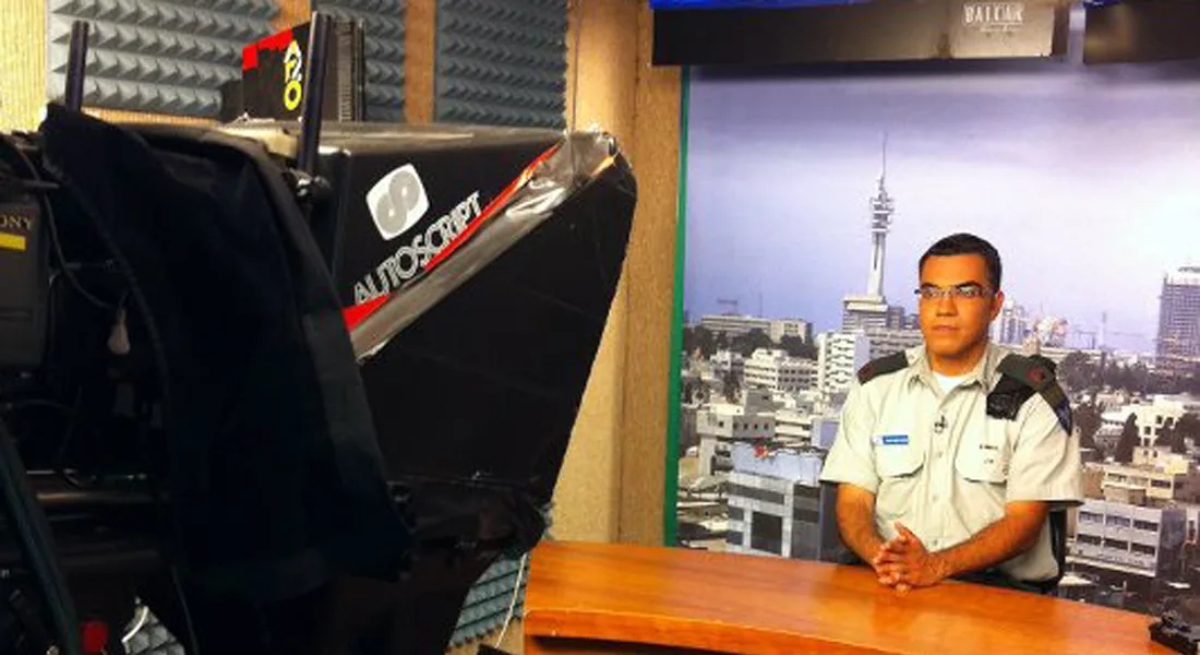 إسرائيليين على القنوات العربية