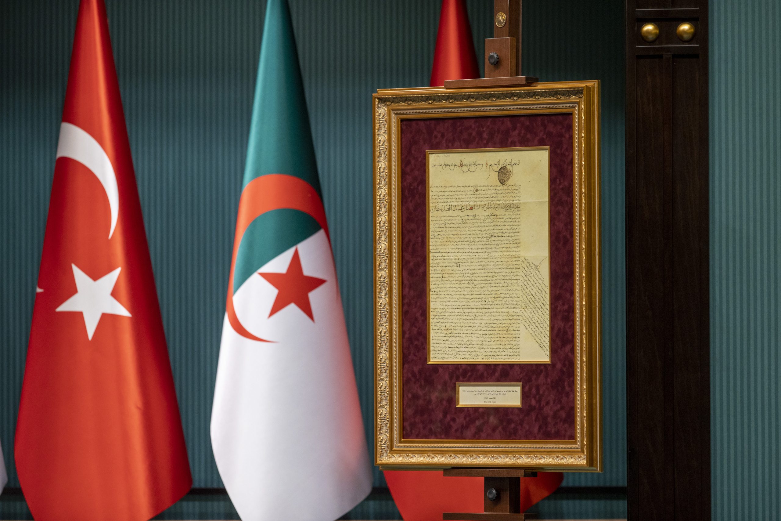 أردوغان يهدي تبون رسالة الأمير عبد القادر للسلطان عبد المجيد/الأناضول