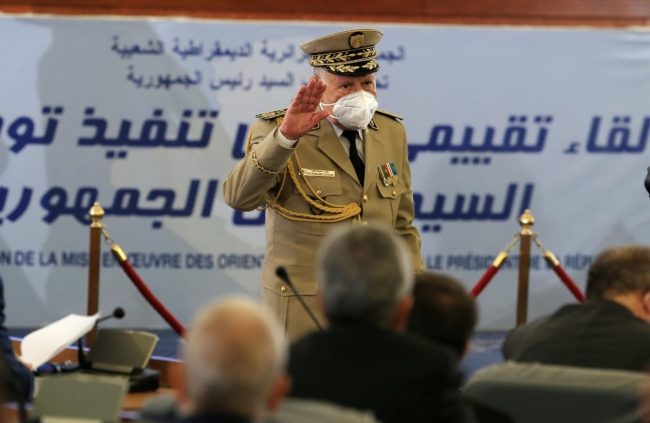 قائد أركان الجيش الجزائري يدعم مبادرة الرئيس حول “لم الشمل”.. دعا الجميع للانخراط فيها