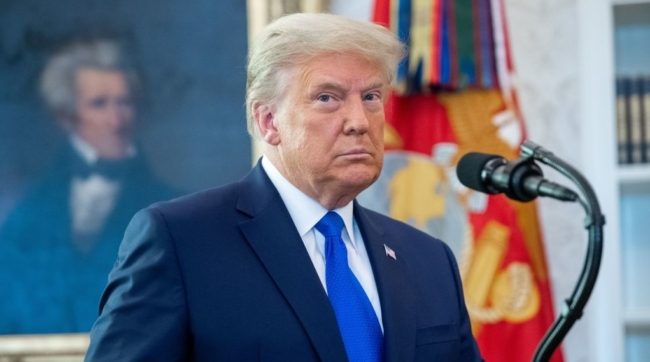 غرَّمه القضاء 10 آلاف دولار عن كل يوم تأخير! ترامب يدفع ثمن “عرقلته” تحقيقاً حول منظمته