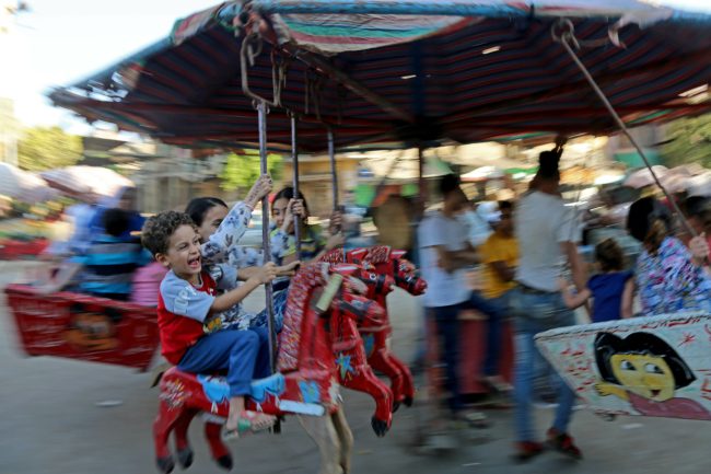 “يا ليلة العيد أنستينا” و”ماجينا ياما جينا”.. أشهر أغاني العيد في الدول العربية