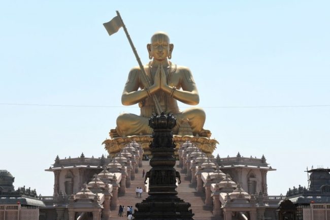 سرقوا تماثيل يعبدها الناس منذ 300 عام فلم يتحملوا ما حلّ بهم! لصوص في الهند أعادوها لأن الكوابيس تطاردهم