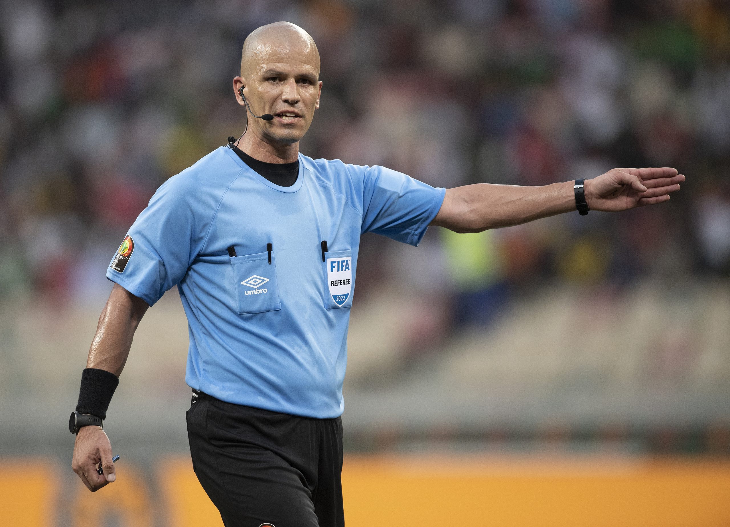 فيكتور غوميز حكم نهائي دوري أبطال إفريقيا بين الأهلي والوداد / getty images