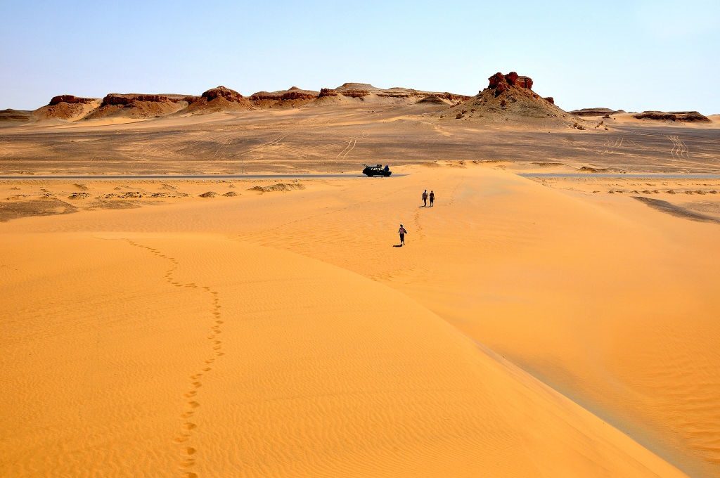 صحراء ليبيا سودانيين