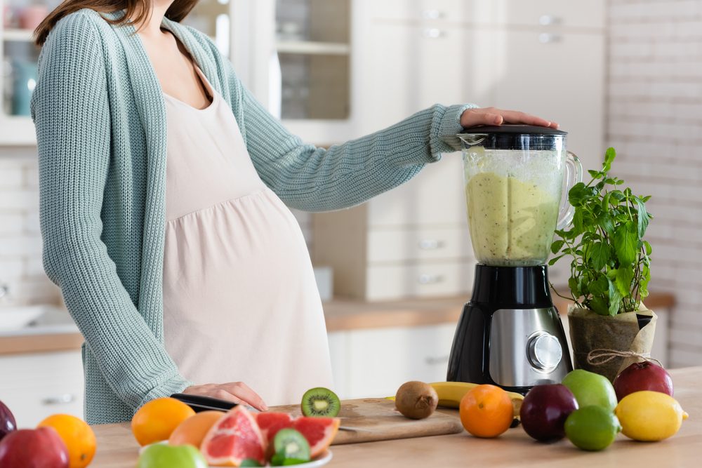 المشروبات المخفوقة سهلة الهضم خاصة للمرأة الحامل - ShutterStock