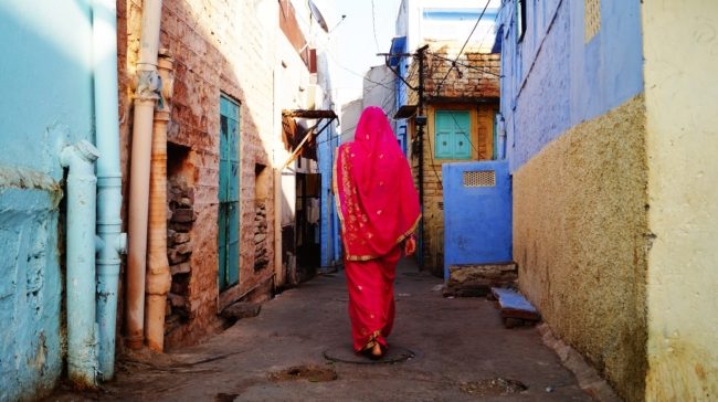 هنديّة تنكرت بهيئة رجل 39 عاماً! قصة سيدةٍ عملت بمهن شاقة وحرمت نفسها ميزات خاصة بالنساء