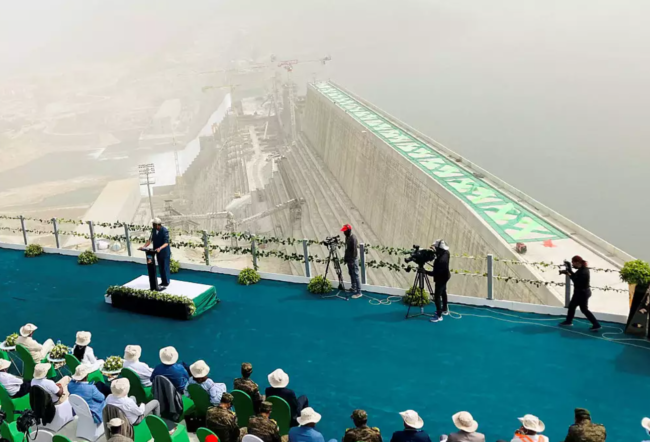 عضو الوفد المصري للتفاوض حول “سد النهضة”: إثيوبيا اعترضت على بناء العاصمة الإدارية! (فيديو)