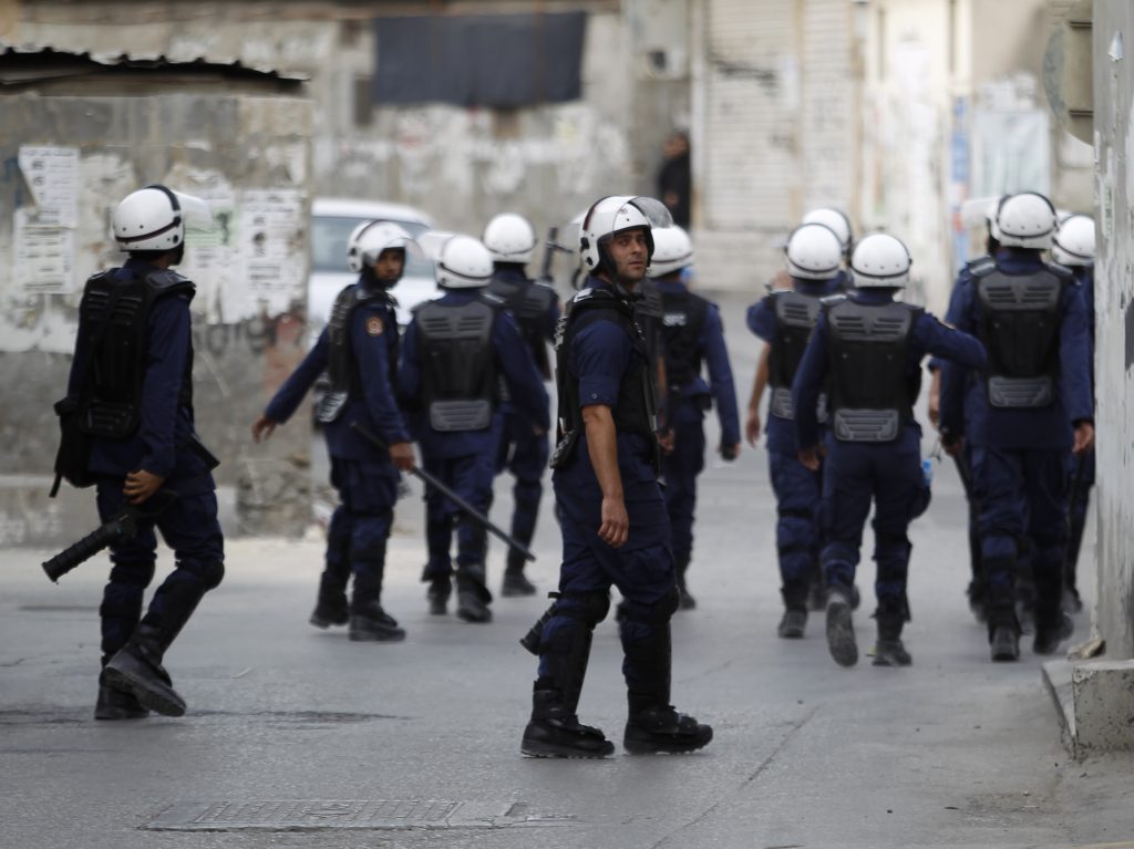 عناصر من الشرطة البحرينية