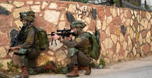 استشهاد فلسطيني بطعنة مستوطن إسرائيلي.. كان يدافع عن أرضه لمنع إقامة تجمُّع استيطاني عليها