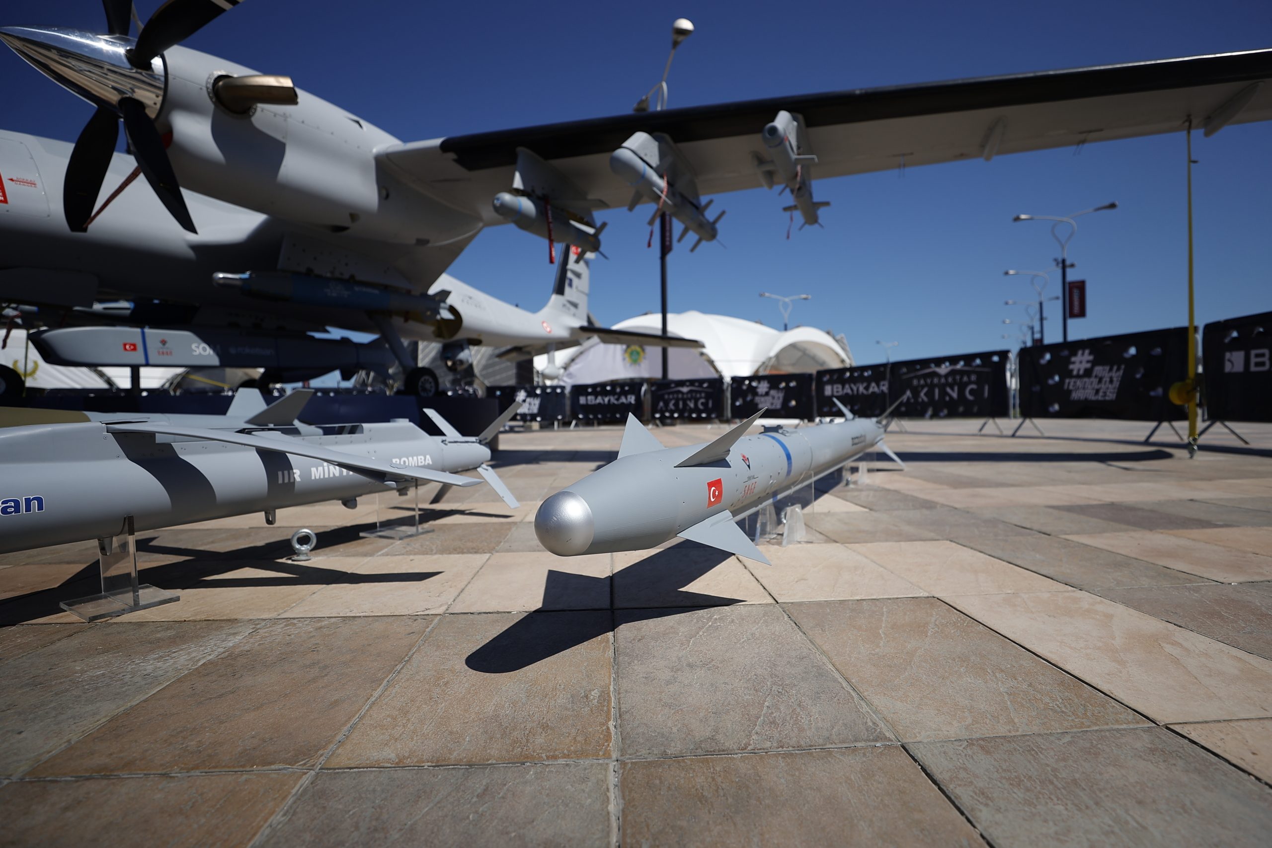 تركيا تطوّر ترسانتها العسكرية! بدأت في تصنيع صواريخ جديدة داعمة لـ”بيرقدار” ويصل مداها إلى 15 كيلومتراً