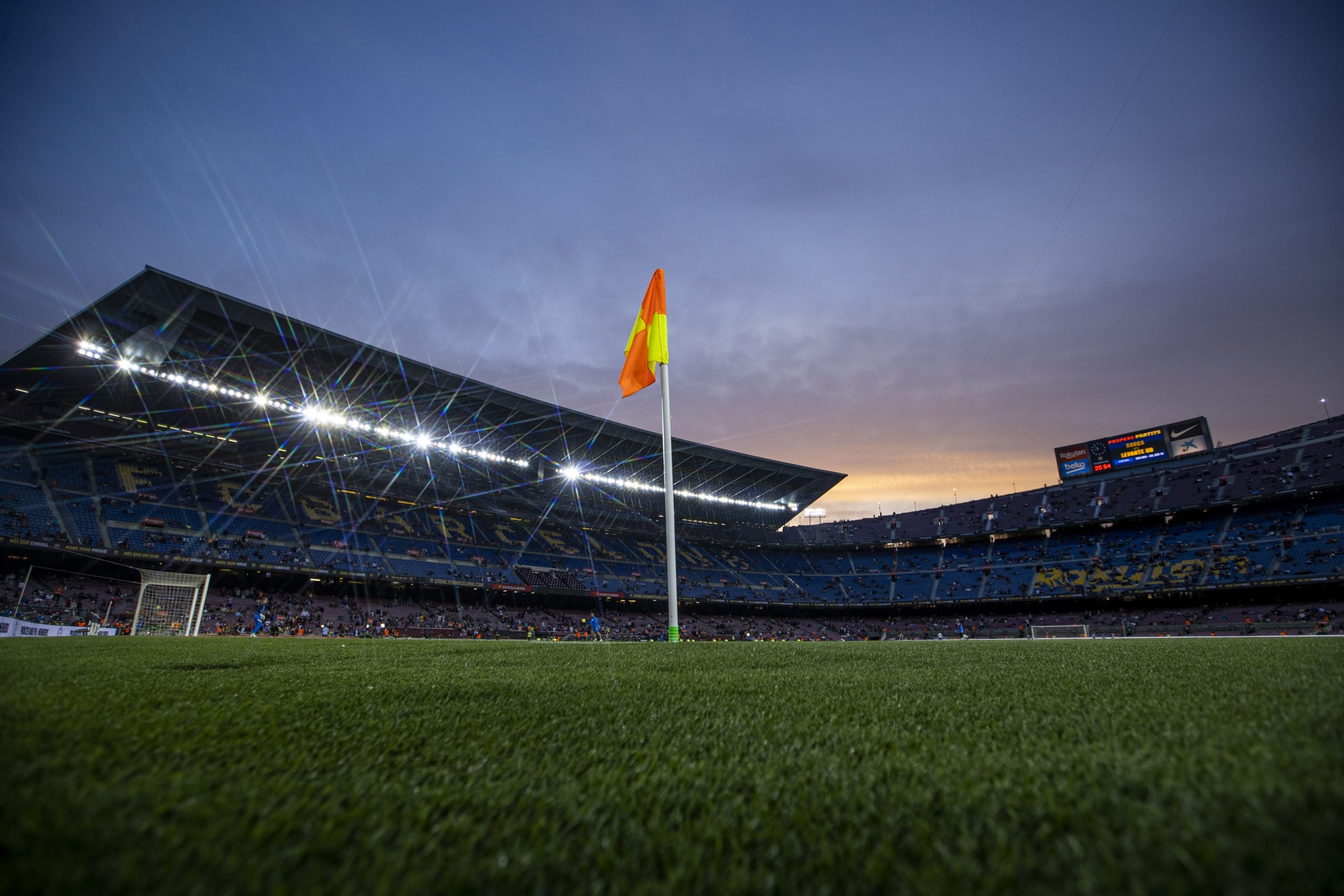 برشلونة يفتح ملعب "كامب نو" أمام حفلات الزفاف - gettyimages