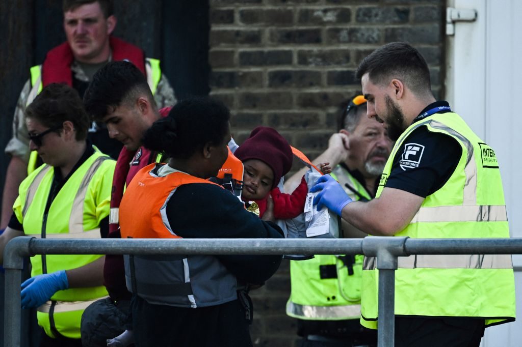 بريطانيا لاجئون مهاجرون