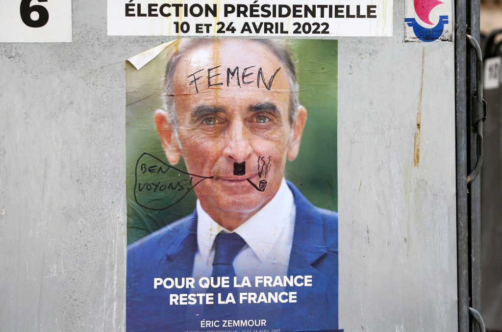 زمور يتلقى هزيمة قاسية.. فشل في ضمان مقعد له بالبرلمان الفرنسي، وحزبه لم يتجاوز عتبة الـ4%