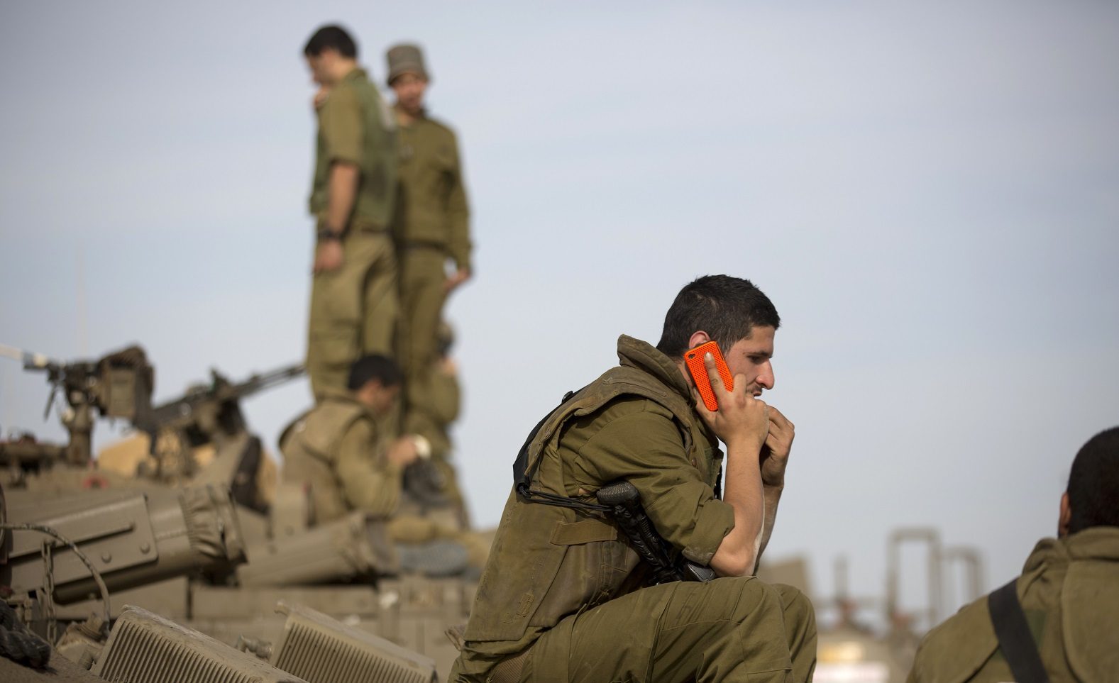 الانجاب بعد الموت باستخدام الحيوانات المنوية للجنود