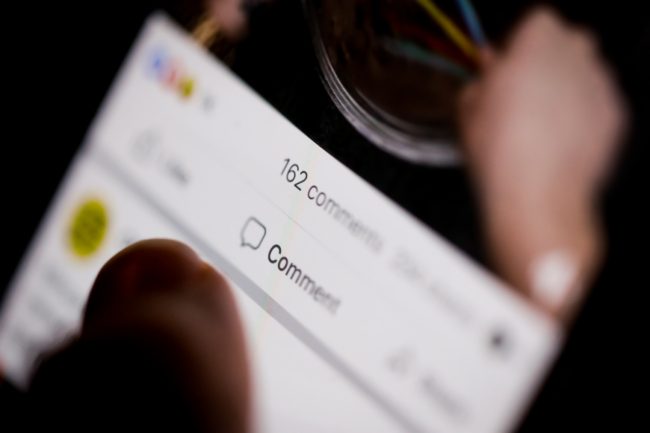 إهانة الأشخاص على الإنترنت عقوبتها السجن في اليابان.. السلطات تحركت بعد انتحار نجمة تلفزيون واقع