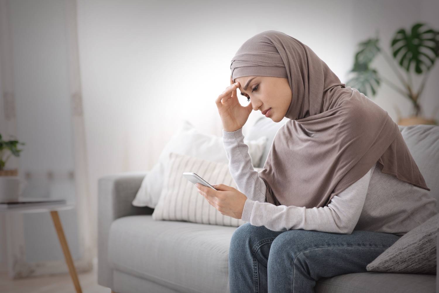 أزمة اكتئاب وقلق عالمية.. كيف تساعدنا التكنولوجيا في التخلص منها في ظل تكاليف العلاج المرتفعة؟