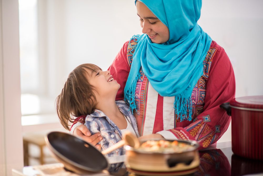 كيف تربين أبناءك الذكور؟/ shutterstock