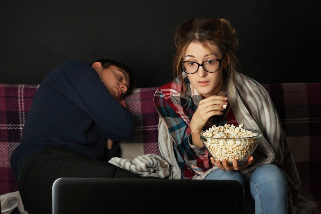 أطول 5 أفلام في التاريخ.. هل ستغامر بمشاهدة أحدها؟