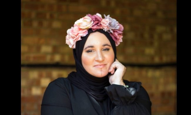 أصبحت أول مسلمة تشغل هذا المنصب.. من هي حنان عيسى التي عيّنتها ويلز “شاعرة وطنية” لها؟