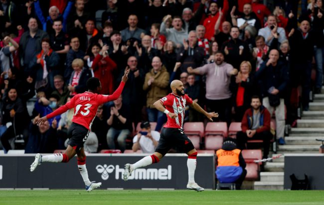 ضابط قوات خاصة لتدريب الأطفال والملعب مختبر علمي.. كيف يغير نادي ساوثهامبتون كرة القدم؟