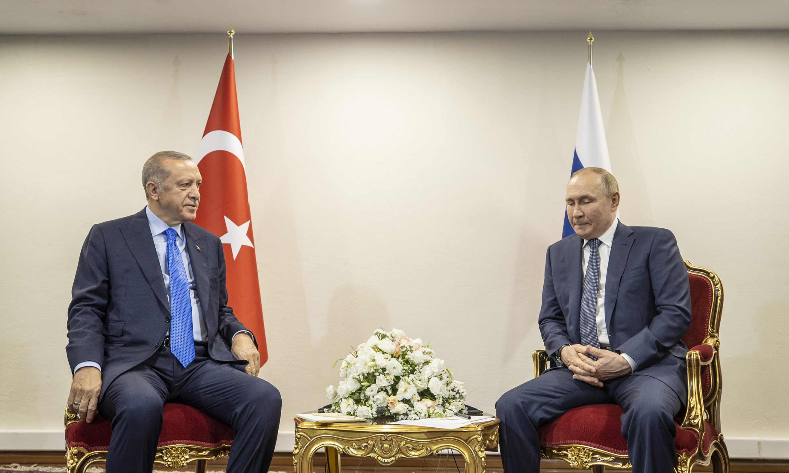 بيرقدار تركيا روسيا بوتين