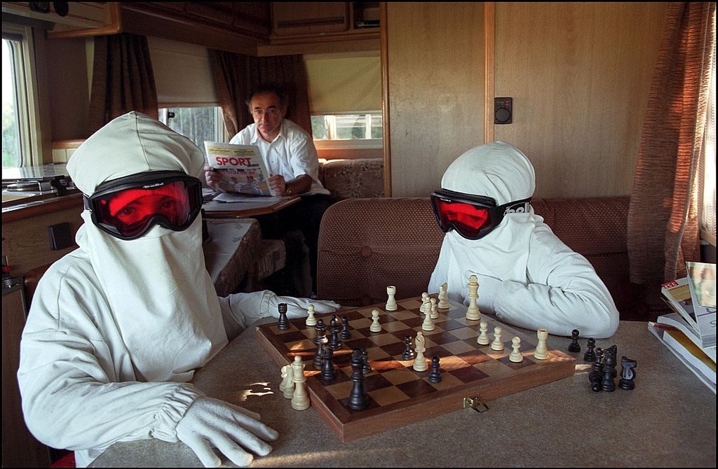 أطفال القمر