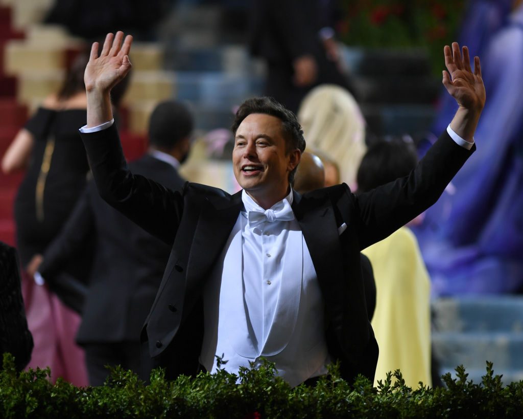 حظي بتوأم جديد فأصبح لديه 9 أطفال مُعلنين.. من هم أبناء إيلون ماسك، ومن هي أمهاتهم؟