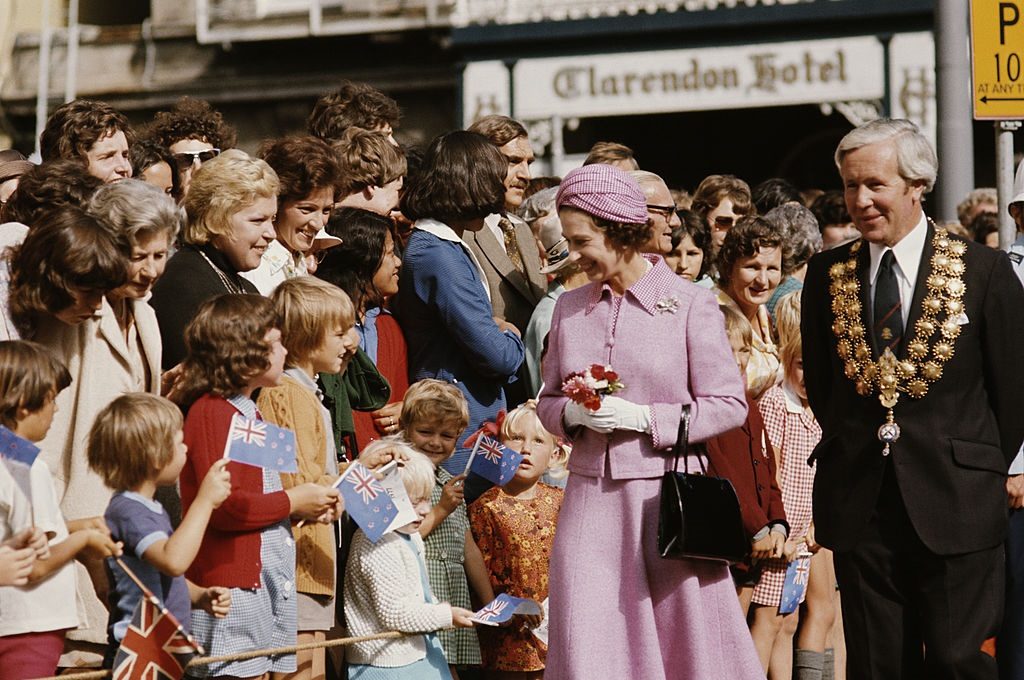 بريطانيا العائلة الملكية ثروات