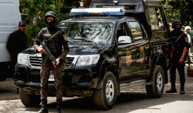 فيديو لكاميرا مراقبة يرصد آخر ظهور للمذيعة المصرية شيماء قبل مقتلها.. وأسرتها تكشف تفاصيل جديدة