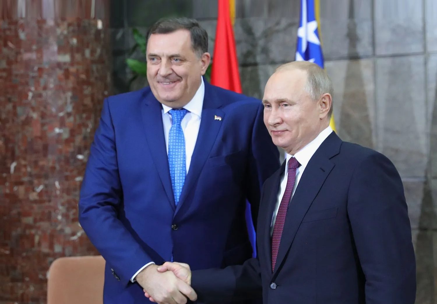 هل تكون البوسنة والهرسك نقطة الصراع التالية بين الغرب وروسيا؟ تحذيرات لبوتين من “تأجيج نيران الانفصال”