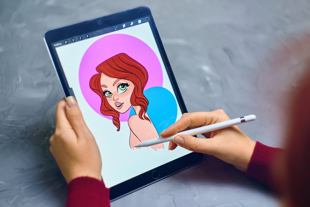 هناك تطبيقات أكثر احترافية للاستخدام على الأيباد بقلم الرسم المتخصص - ShutterStock