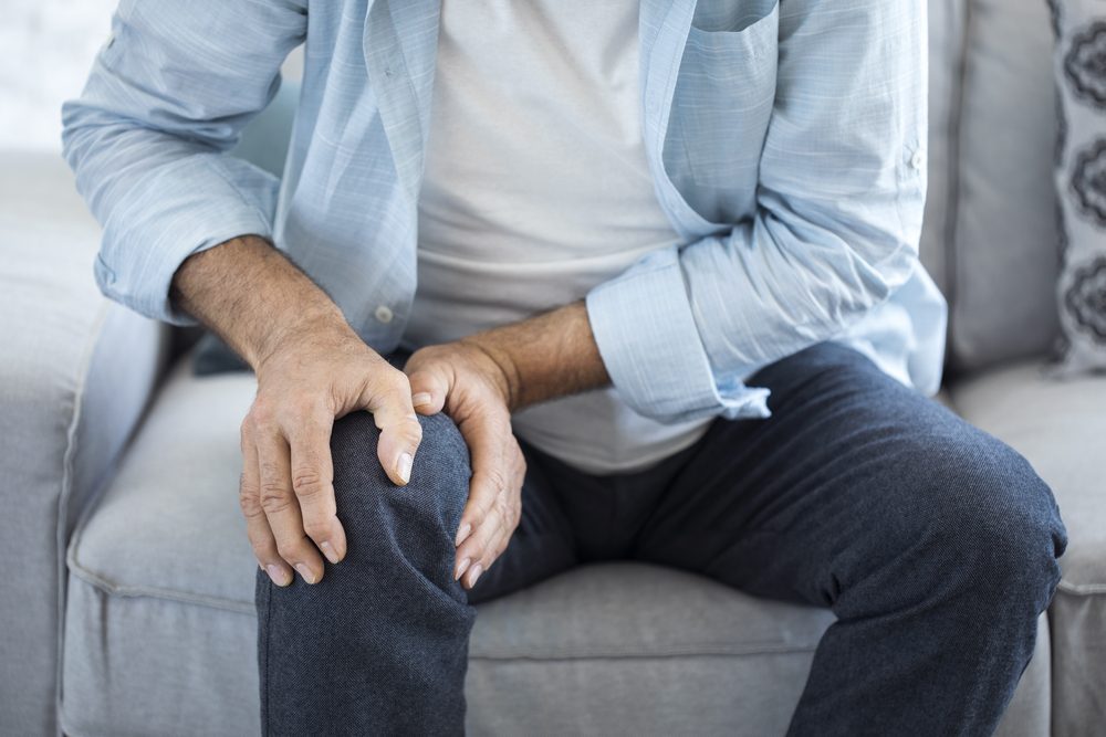 المفاصل الأكثر عرضة للإصابة هي الركبتين - ShutterStock