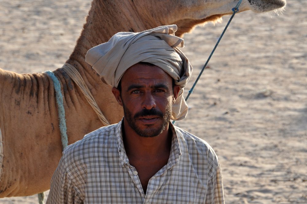 المواطن أو المهاجر أسمر البشرة قد يتعرض للكثير من التمييز في تونس - ShutterStock