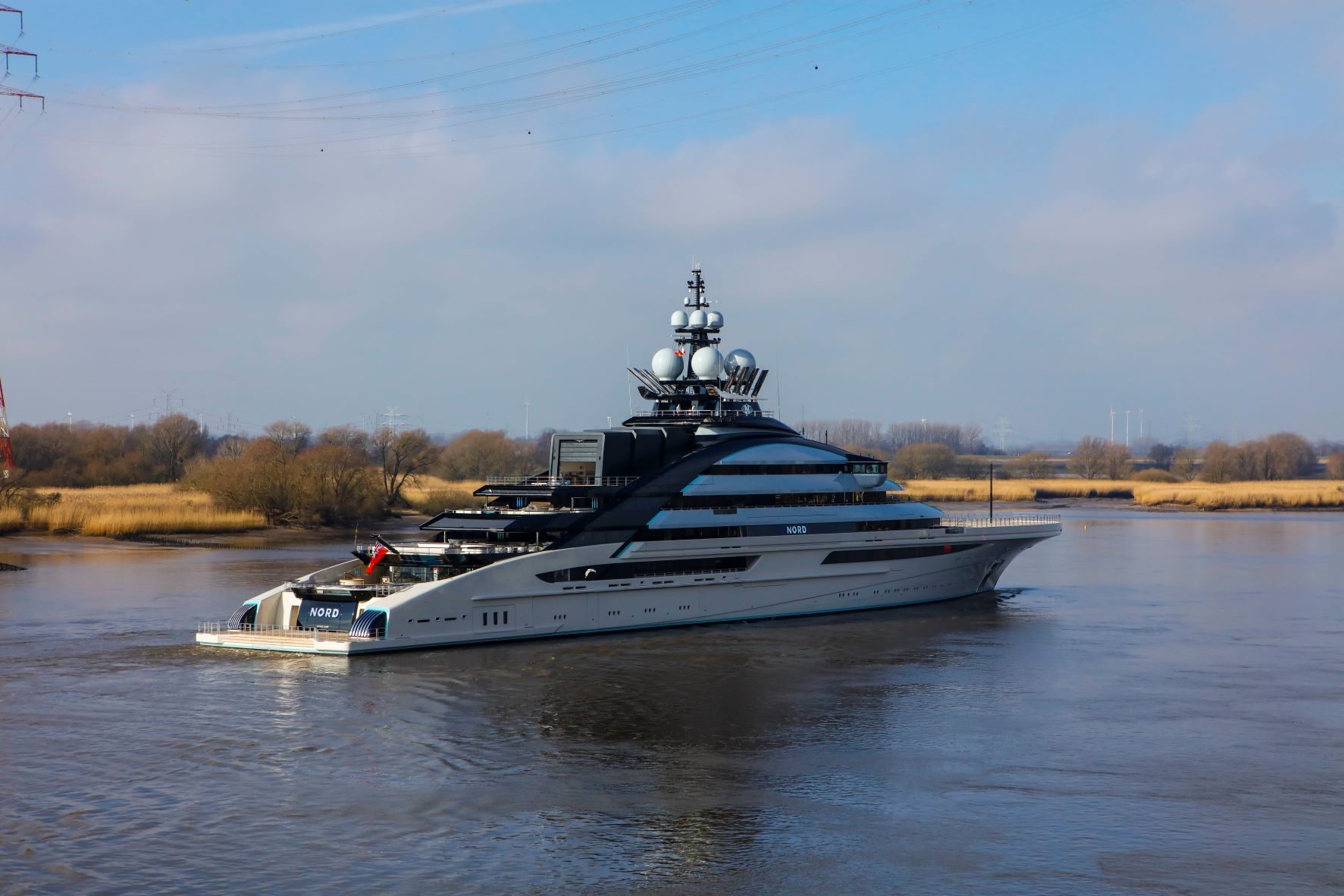 أول يخت روسي مُصادَر بسبب حرب أوكرانيا يُعرض للبيع.. سيخصص لدفع ديون ملياردير مقرب من بوتين