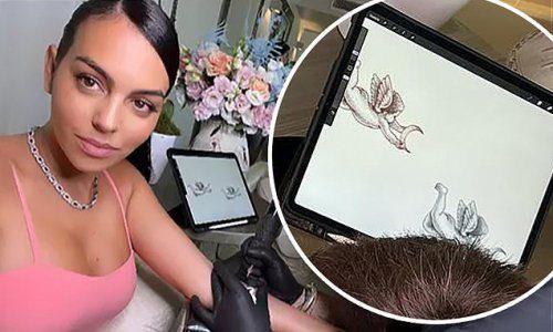 Social Media/ جورجينا رودريغيز