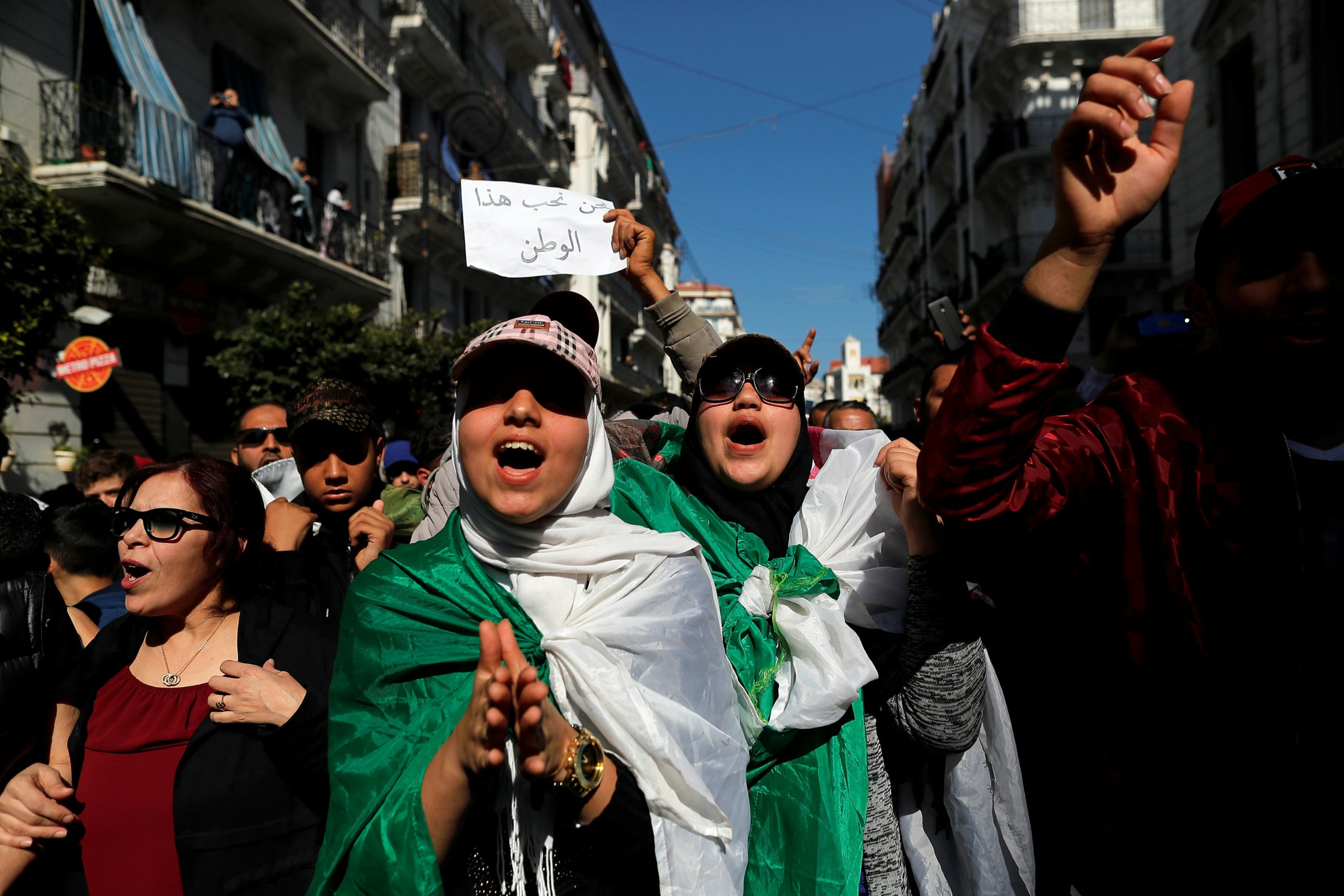 بعد 100 عام من ألاعيب السلطة.. كيف تنهض الأمة الجزائرية؟