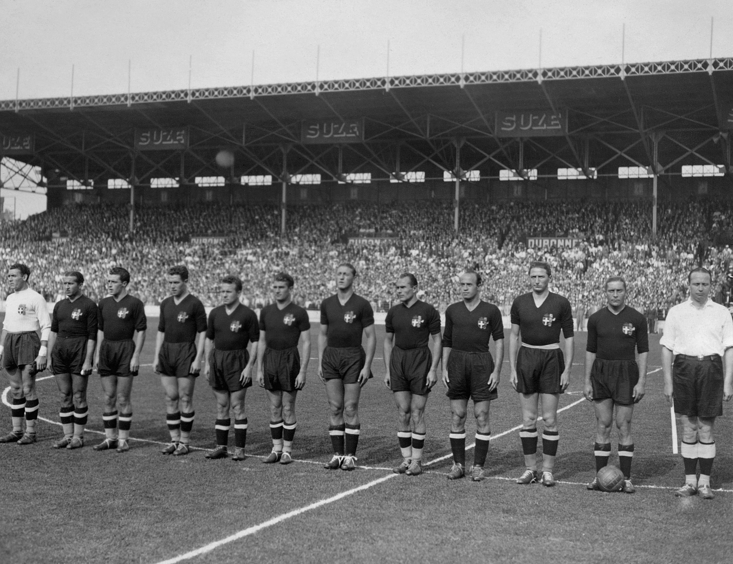 Getty Images/ كأس العالم عام 1938 هي البطولة الثانية والأخيرة التي اتبعت أسلوب خروج المغلوب من دورها الأول