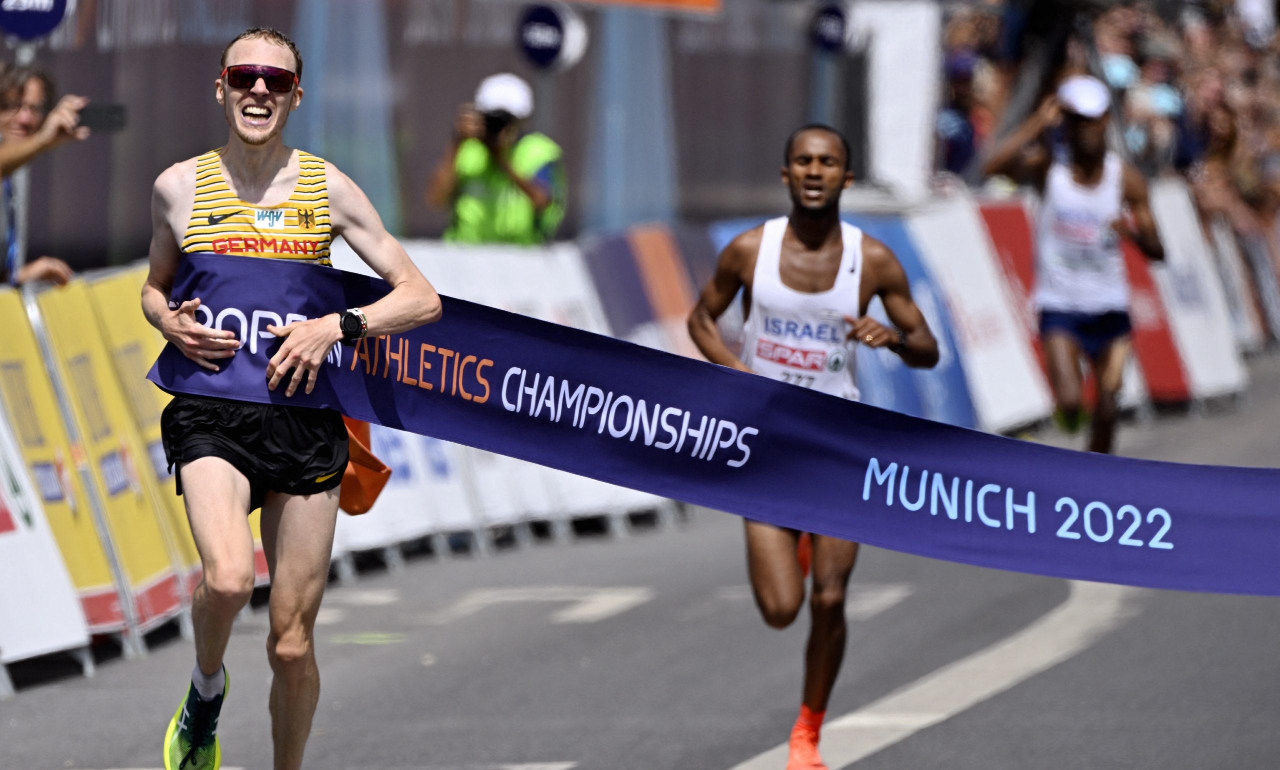 عدّاء إسرائيلي يخسر سباق ماراثون بطريقة محرجة - gettyimages